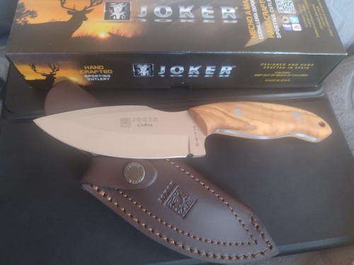 imagen de Cuchillo Desollador Joker